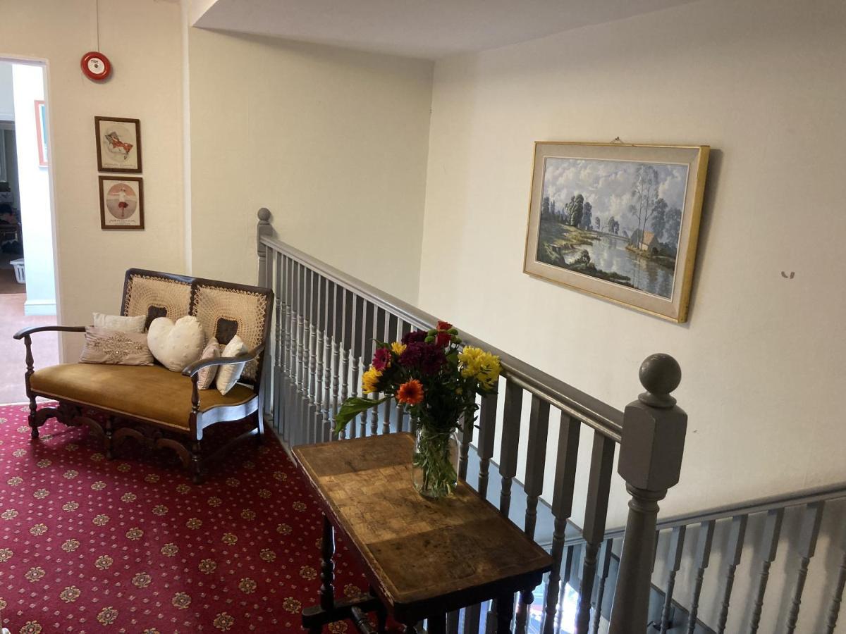 Thorverton Arms Eksteriør bilde
