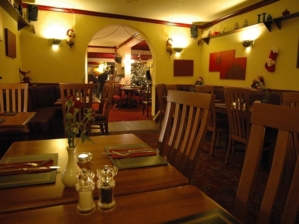Thorverton Arms Eksteriør bilde